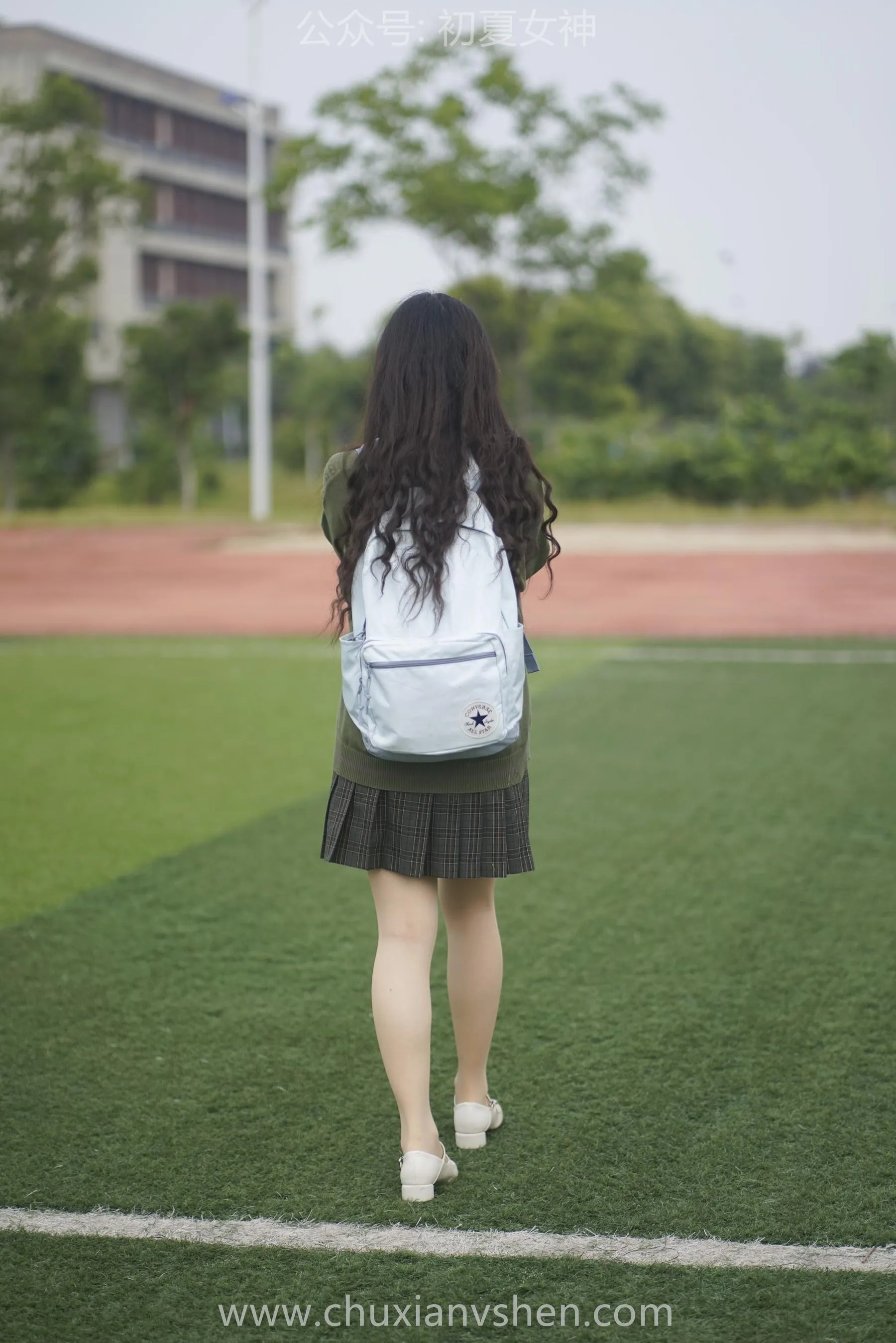 初夏女神 NO.064 欢欢 新晋学妹-学妹的一天 [164P]插图9